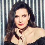 dove vive laura pausini