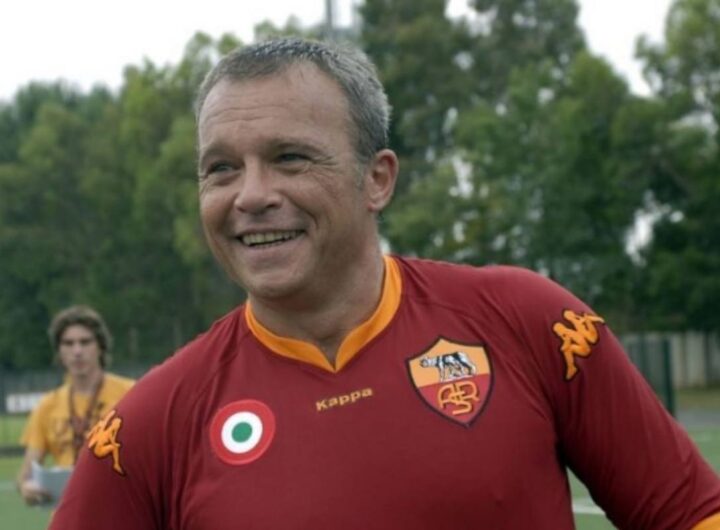 Claudio Amendola con la maglia della Roma