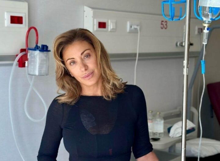 Sabrina Salerno in ospedale poco prima di entrare in sala operatoria