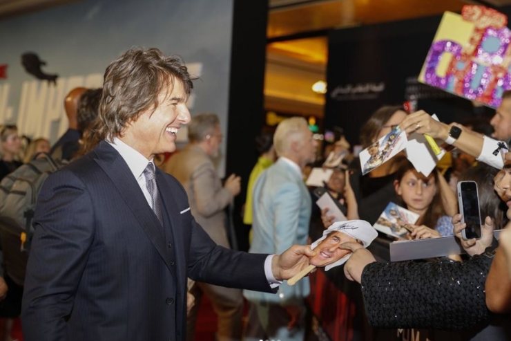 Tom Cruise acclamato dai suoi fans